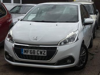 Peugeot 208 1.2 PureTech Signature Euro 6 (s/s) 5dr