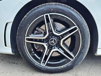 Mercedes-Benz A Class 1.3 A250e 15.6kWh AMG Line Edition (Premium Plus) 8G-DCT Euro 6 