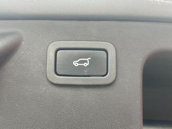 Land Rover Discovery Sport 2.0 TD4 SE Tech Auto 4WD Euro 6 (s/s) 5dr
