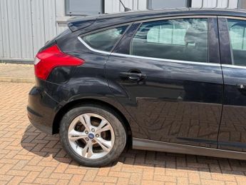Ford Focus 1.6 Zetec Powershift Euro 5 5dr