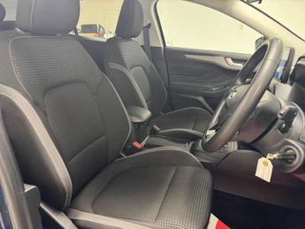 Ford Focus 1.0T EcoBoost MHEV Trend Hatchback 5dr Petrol Hybrid DCT Euro 6 