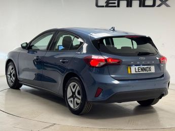 Ford Focus 1.0T EcoBoost MHEV Trend Hatchback 5dr Petrol Hybrid DCT Euro 6 
