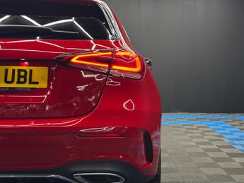 Mercedes-Benz A Class 2.0 A200d AMG Line (Premium) 8G-DCT Euro 6 (s/s) 5dr