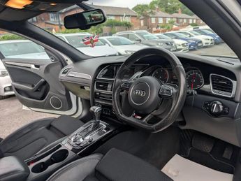 Audi A4 2.0 TDI Black Edition S Tronic quattro Euro 5 (s/s) 4dr