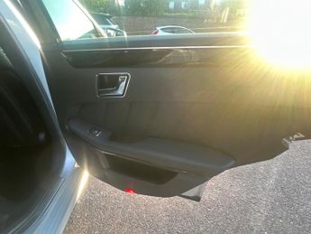 Mercedes-Benz E Class 1.8 E200 CGI BlueEfficiency Avantgarde Tiptronic Euro 5 5dr