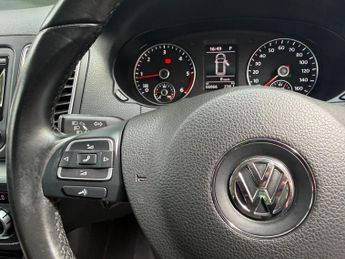 Volkswagen Sharan 2.0 TDI BlueMotion Tech SE DSG Euro 5 (s/s) 5dr