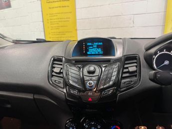 Ford Fiesta 1.0T EcoBoost Zetec S Euro 5 (s/s) 3dr