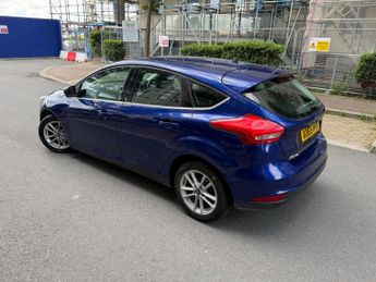 Ford Focus 1.0T EcoBoost Zetec Euro 6 (s/s) 5dr