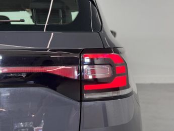 Volkswagen T-Cross 1.6 TDI SE DSG Euro 6 (s/s) 5dr