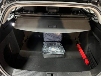 MG MG5 61.1kWh Exclusive Long Range Auto 5dr
