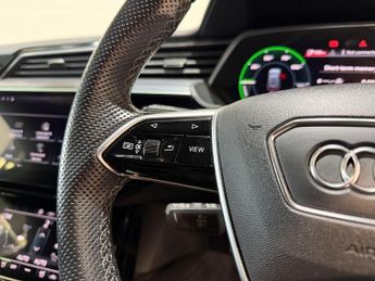 Audi e-tron 50 Black Edition Auto quattro 5dr 71.2kWh (11kW Charger)