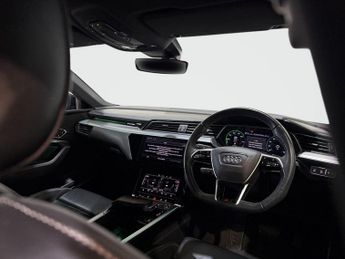 Audi e-tron 50 Black Edition Auto quattro 5dr 71.2kWh (11kW Charger)