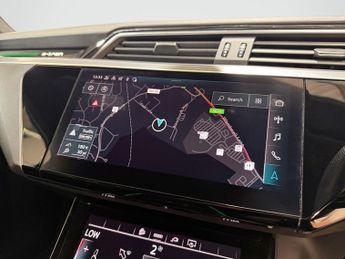 Audi e-tron 50 Black Edition Auto quattro 5dr 71.2kWh (11kW Charger)