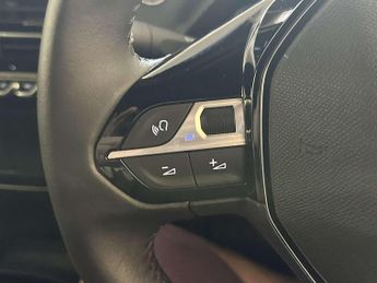 Peugeot 2008 1.2 PureTech Allure SUV 5dr Petrol Manual Euro 6 (s/s) (130 ps)