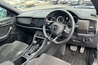 SKODA Kodiaq Diesel Estate 2.0 TDI Sport Line 4x4 5dr DSG [7 Seat]