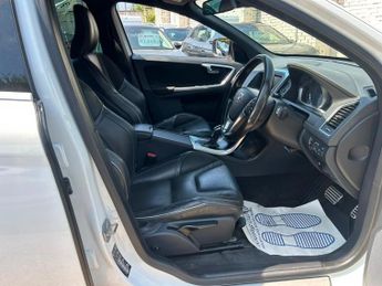 Volvo XC60 2.4 D4 R-Design Nav Auto AWD Euro 6 (s/s) 5dr