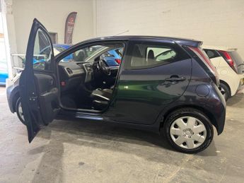 Toyota AYGO 1.0 VVT-i x-play Euro 6 5dr