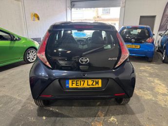 Toyota AYGO 1.0 VVT-i x-play Euro 6 5dr