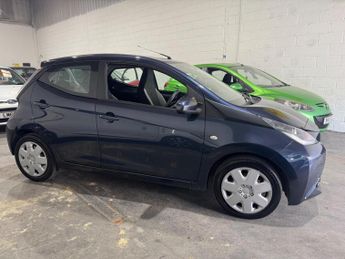 Toyota AYGO 1.0 VVT-i x-play Euro 6 5dr