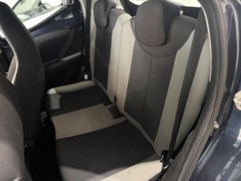 Toyota AYGO 1.0 VVT-i x-play Euro 6 5dr