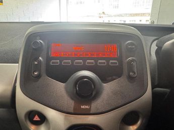 Toyota AYGO 1.0 VVT-i x-play Euro 6 5dr