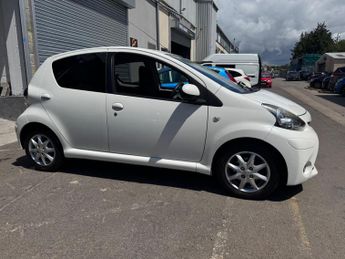 Toyota AYGO 1.0 VVT-i Mode Euro 5 5dr