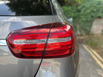 Mercedes-Benz GLA 1.6 GLA180 Urban Edition 7G-DCT Euro 6 (s/s) 5dr