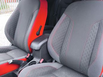Ford Fiesta 1.0T EcoBoost Zetec S Euro 6 (s/s) 3dr
