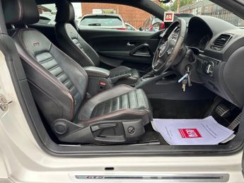 Volkswagen Scirocco 2.0 TDI GTS DSG Euro 5 3dr