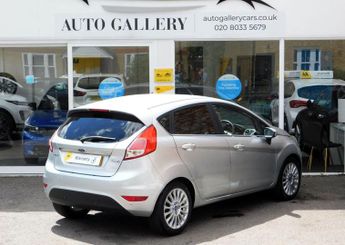 Ford Fiesta 1.0T EcoBoost Titanium Powershift Euro 5 5dr