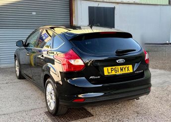 Ford Focus 1.6 Titanium Powershift Euro 5 5dr