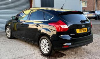 Ford Focus 1.6 Titanium Powershift Euro 5 5dr