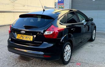 Ford Focus 1.6 Titanium Powershift Euro 5 5dr