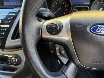 Ford Focus 1.6 Titanium Powershift Euro 5 5dr