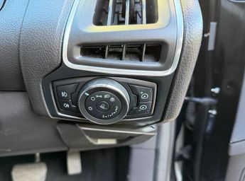 Ford Focus 1.6 Titanium Powershift Euro 5 5dr