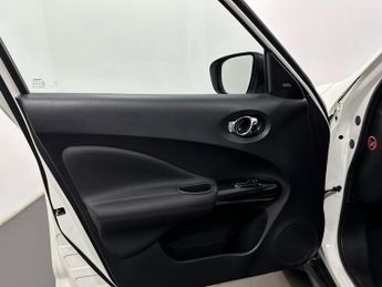 Nissan Juke 1.6 Tekna XTRON Euro 6 5dr
