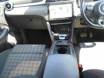 MG MG ZS 72.6kWh SE Long Range Auto 5dr