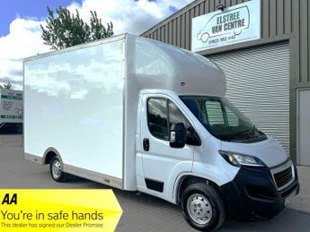 Peugeot Boxer 2.2 BlueHDi 335 Built for Business Low Floor Luton 4dr Diesel Ma