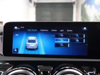 Mercedes-Benz CLA 2.1 CLA200d AMG Line Coupe 7G-DCT 4dr