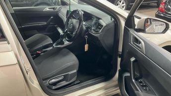 Volkswagen Polo 1.0 TSI SE DSG Euro 6 (s/s) 5dr