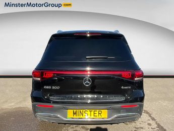 Mercedes-Benz Eqb 300 AMG LINE 4MATIC