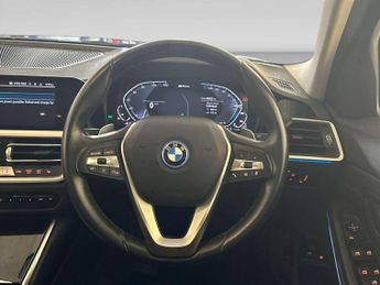 BMW 3 Series 2.0 330e 12kWh Sport Pro Touring 5dr Petrol Plug-in Hybrid Auto 