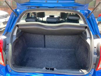 Renault Clio 1.6 VVT Initiale TomTom Auto Euro 4 5dr