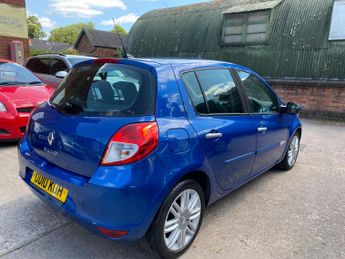 Renault Clio 1.6 VVT Initiale TomTom Auto Euro 4 5dr