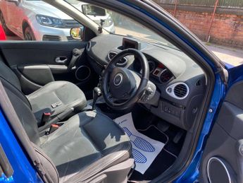 Renault Clio 1.6 VVT Initiale TomTom Auto Euro 4 5dr