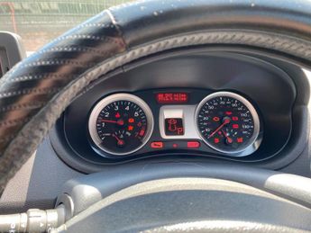 Renault Clio 1.6 VVT Initiale TomTom Auto Euro 4 5dr