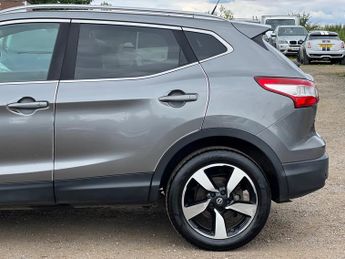 Nissan Qashqai 1.5 dCi N-Connecta 2WD Euro 6 (s/s) 5dr