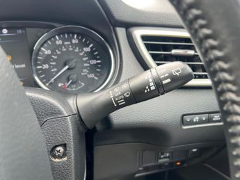 Nissan Qashqai 1.5 dCi N-Connecta 2WD Euro 6 (s/s) 5dr