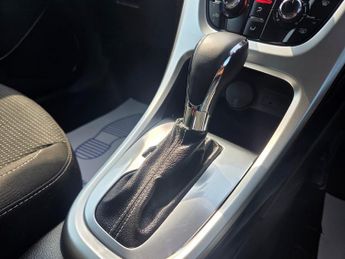 Vauxhall Astra 1.6 16v SRi Auto Euro 5 5dr