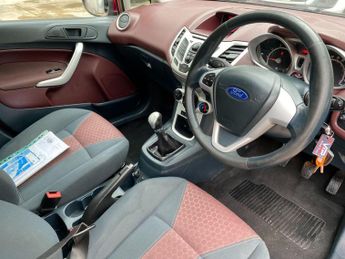 Ford Fiesta 1.4 Zetec Hatchback 5dr Petrol Manual (133 g/km, 94 bhp)